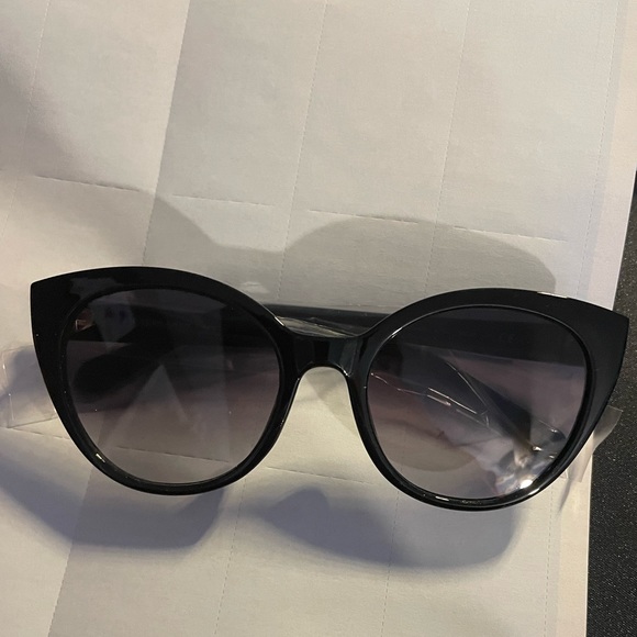 Kate spade sunglasses (new) - Picture 1 of 6